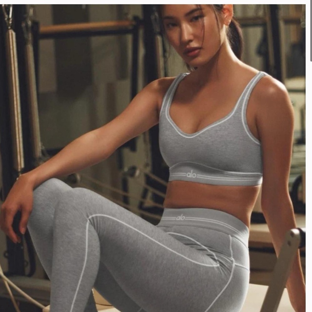New alo yoga leggings - Picture 2 of 5